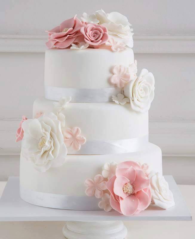 gteau de mariage blanc