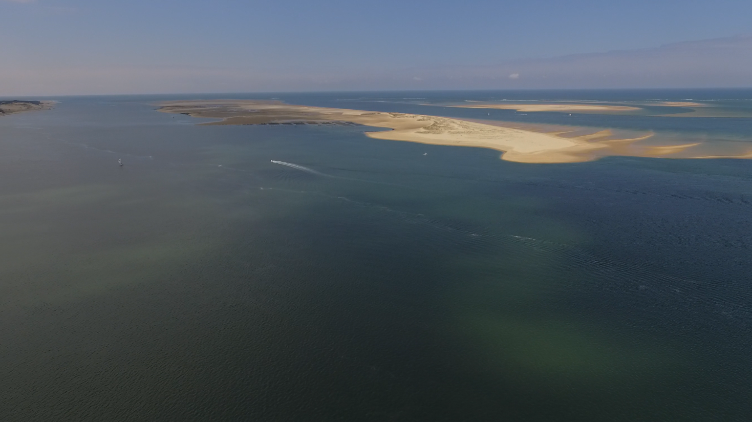 photo aérienne du banc d'Arguin, à côté d'Arcachon