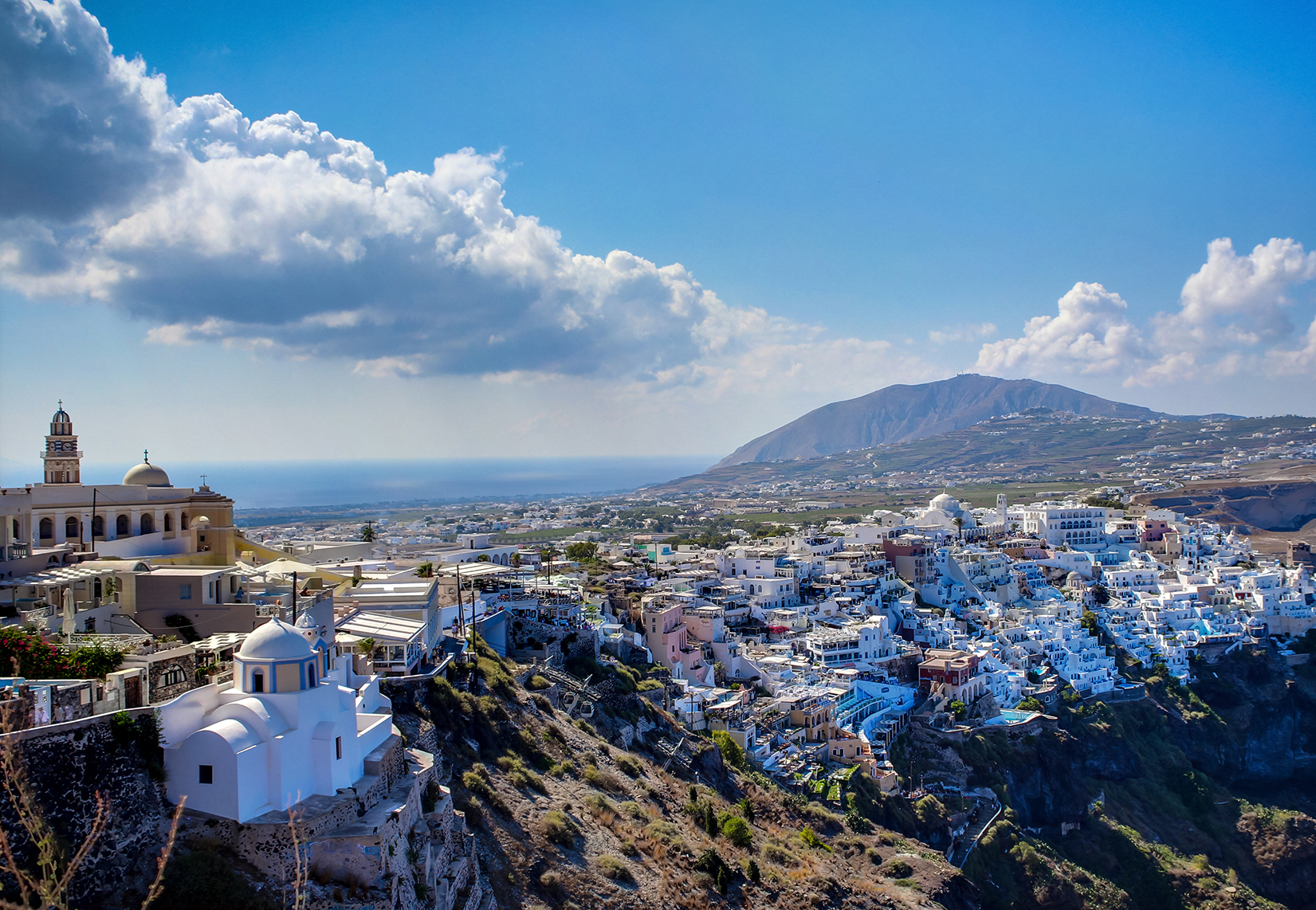 la ville d'Oia, Santorin, grèce